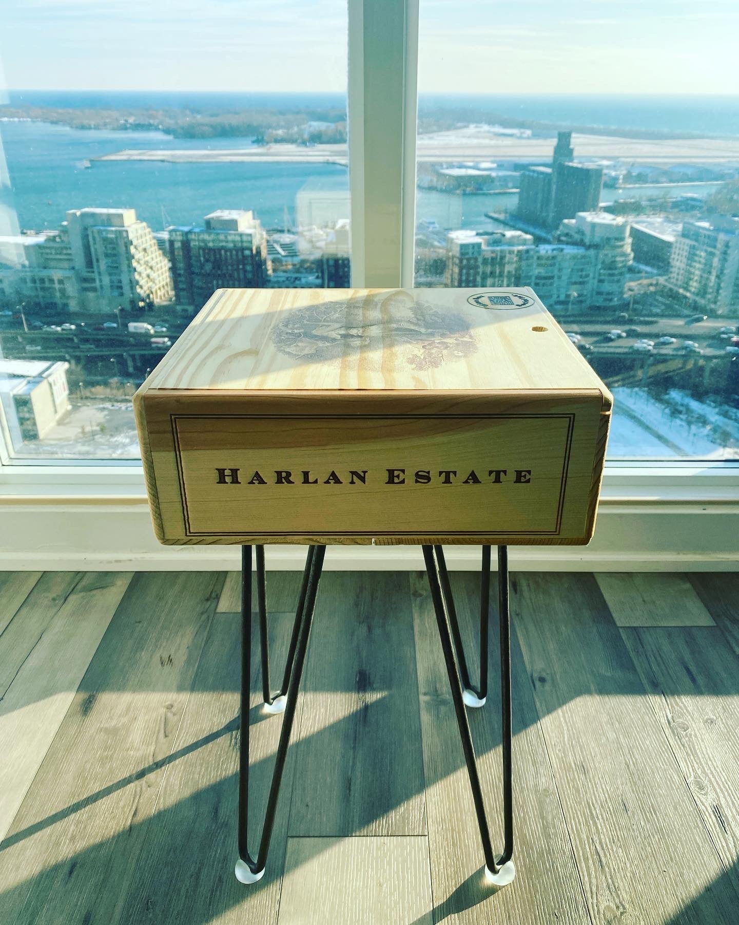 19557A1 2017 Harlan Estate Proprietary Cabernet Sauvignon Blend Sidetable