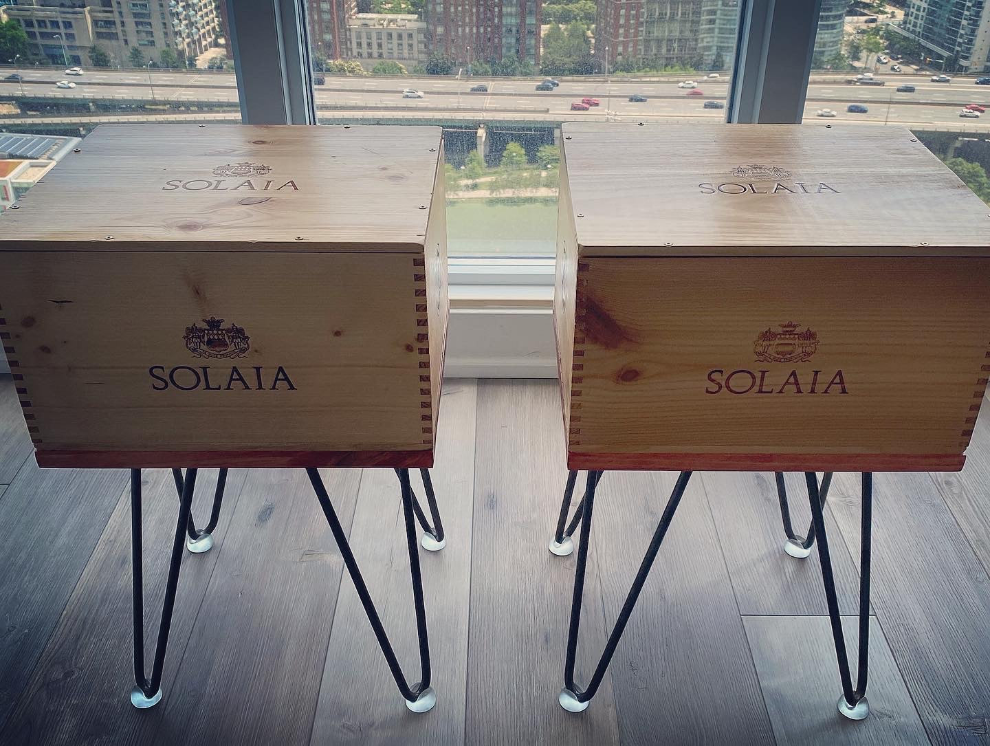17349A1 2008 Solaia Cabernet Sauvignon Blend Sidetable