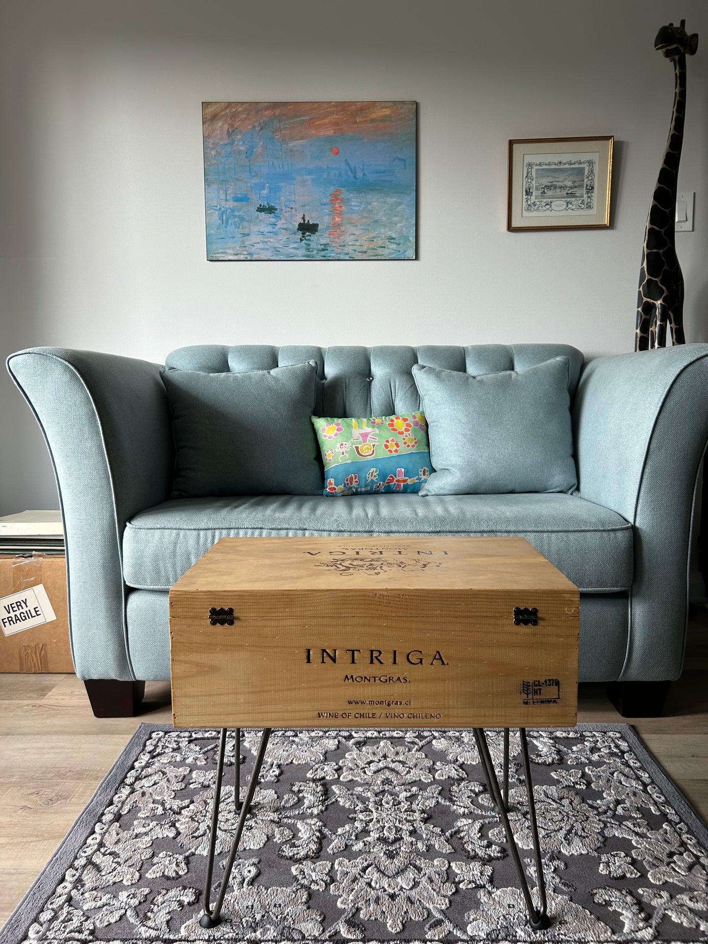 057901A1 Intriga Cabernet Sauvignon Coffee Table Art